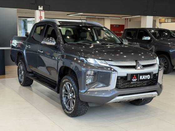 MITSUBISHI L200 TRITON 2.4 16V TURBO DIESEL SPORT HPE-S CD 4P 4X4 AUTOMÁTICO MITSUBISHI L200 TRITON 2.4 16V TURBO DIESEL SPORT HPE-S CD 4P 4X4 AUTOMÁTICO